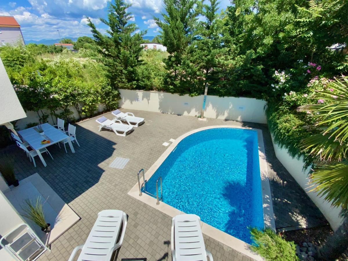 Private Pool And Mediterranean Garden Apt Mia Šilo Zewnętrze zdjęcie